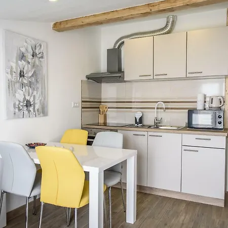 Apartman Nina * Zara