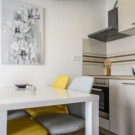 Διαμέρισμα Apartman Nina *