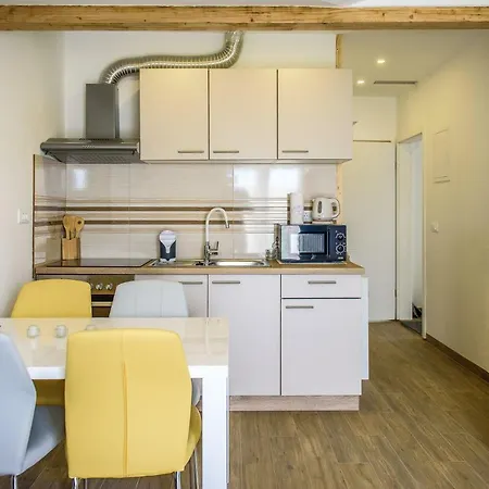 Διαμέρισμα Apartman Nina